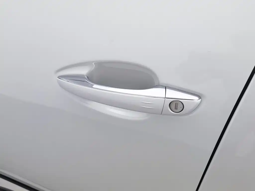 Peugeot 4008 — миниатюра 18