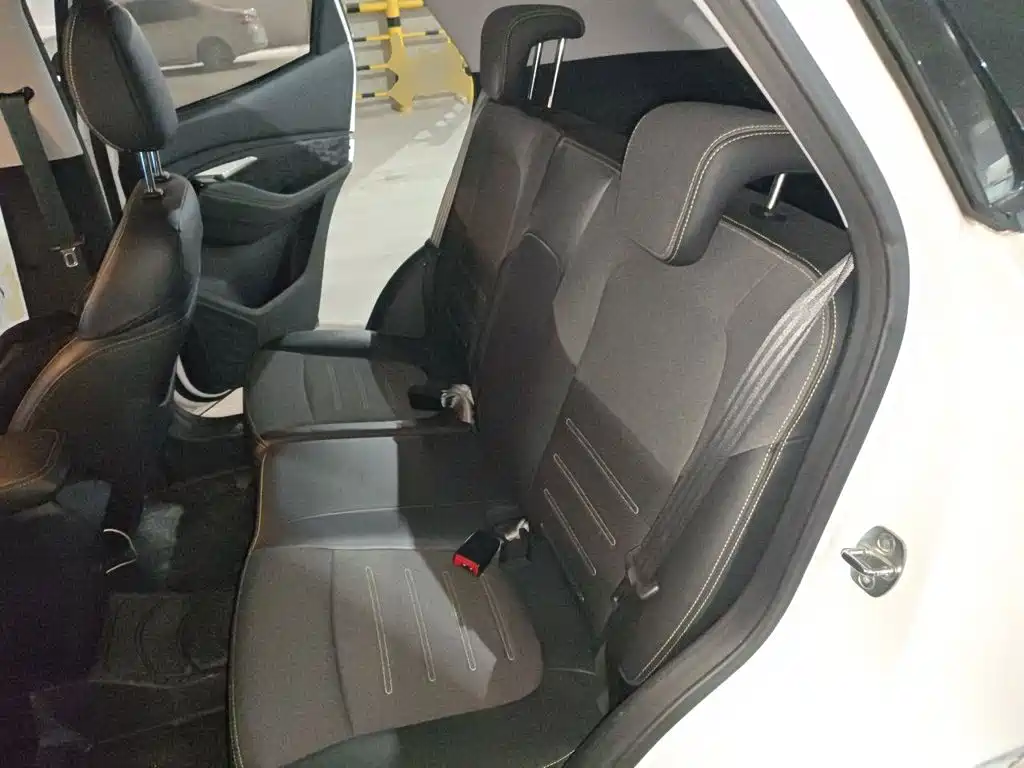 Baojun RS-3 — миниатюра 13