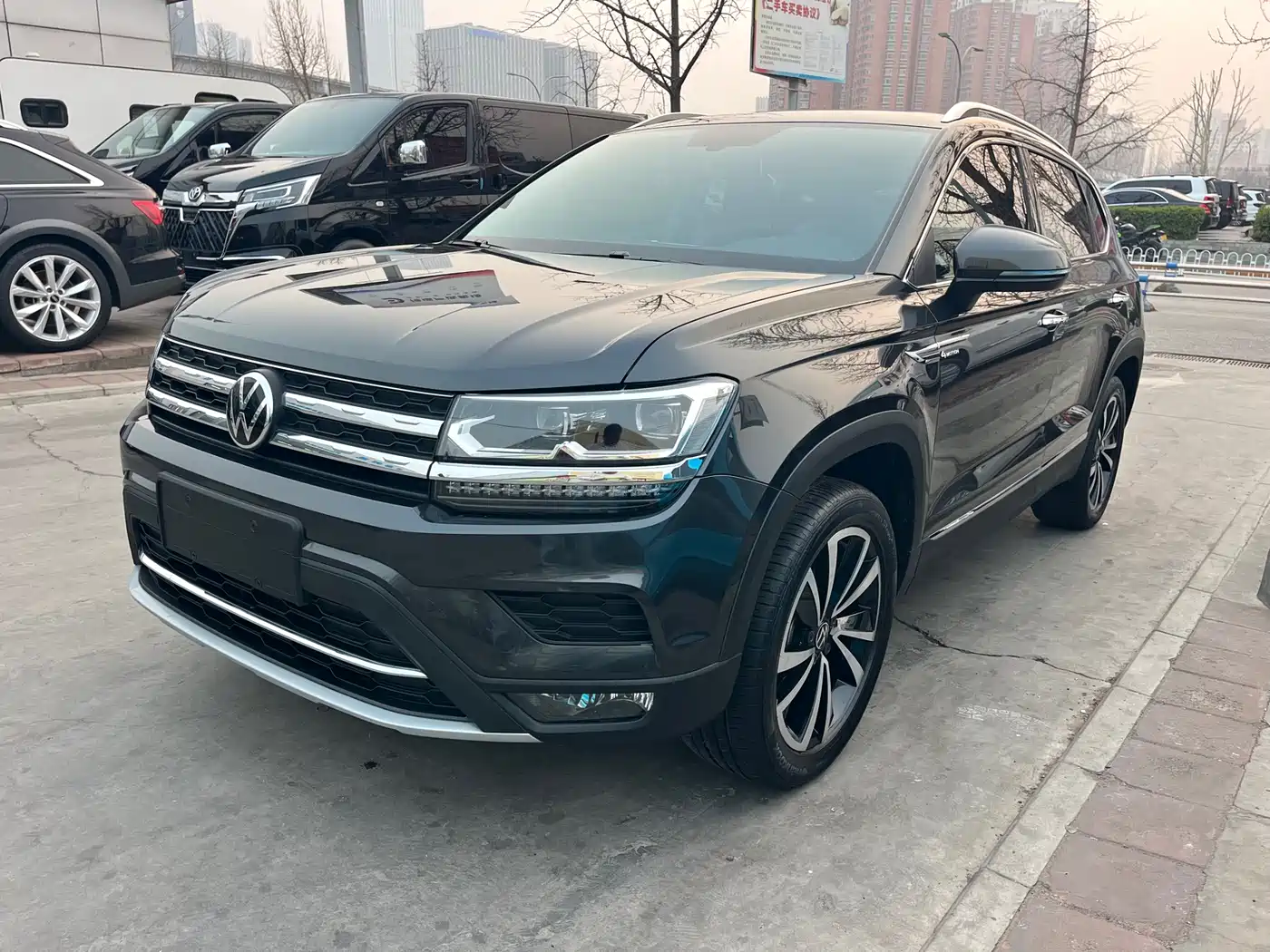 Volkswagen Tharu