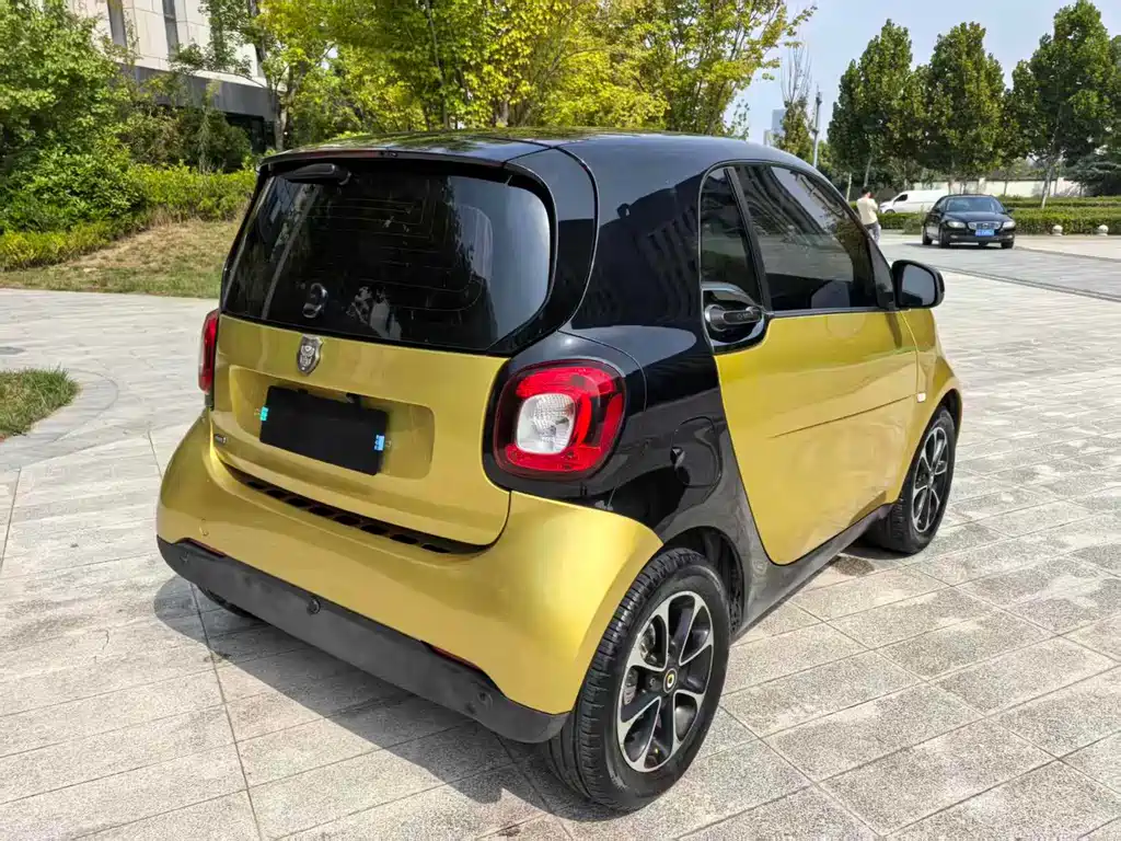 smart Smart Fortwo — миниатюра 5