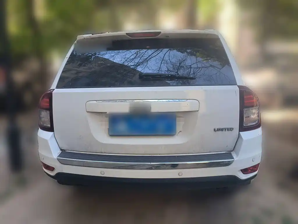 Jeep Compass (Import) — миниатюра 5
