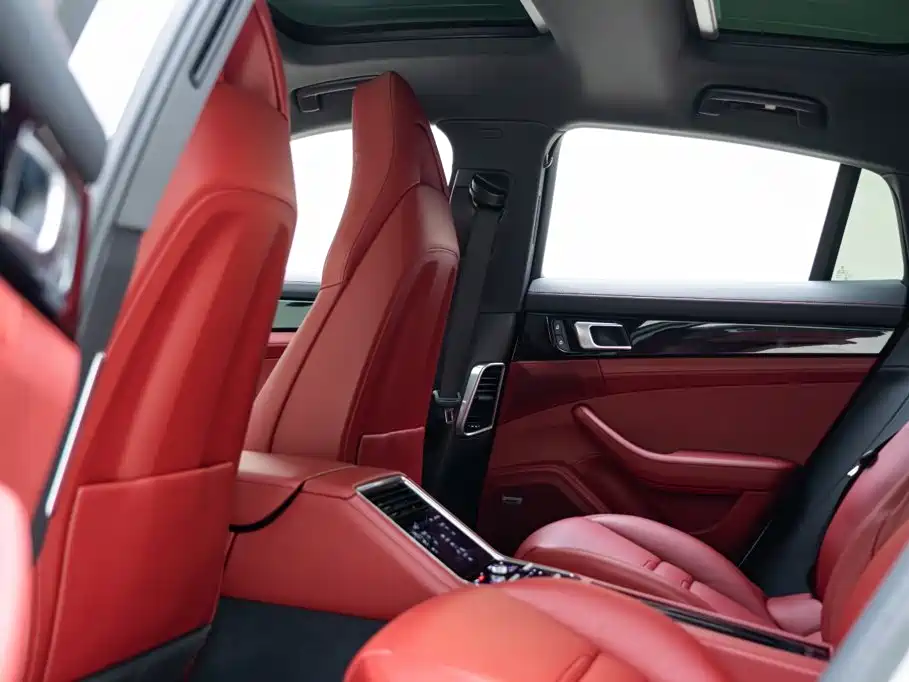 Porsche Panamera — миниатюра 8
