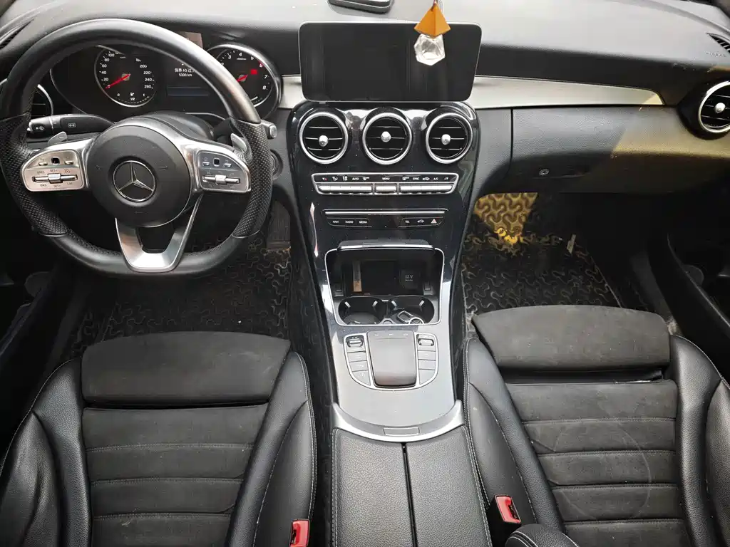 Mercedes-Benz C-Class — миниатюра 6
