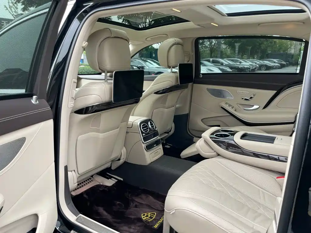 Mercedes-Benz S-Class — миниатюра 13