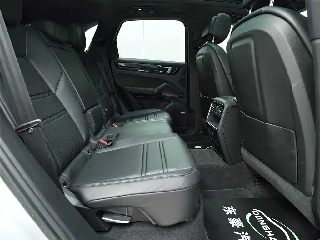 PORSCHE CAYENNE NEW ENERGY