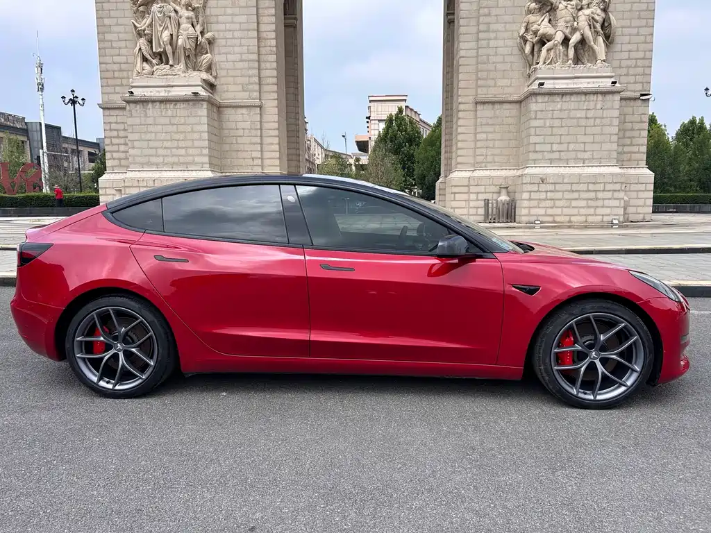 Tesla Model 3 — миниатюра 14