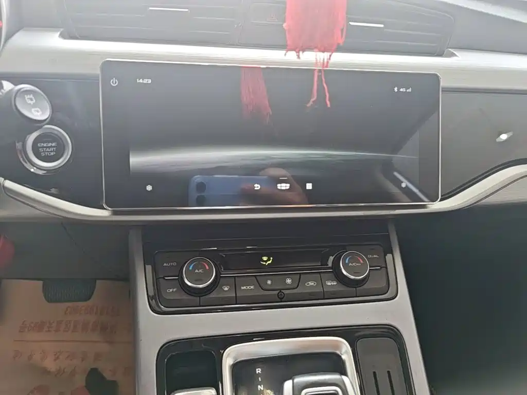 Geely Boyue — миниатюра 13