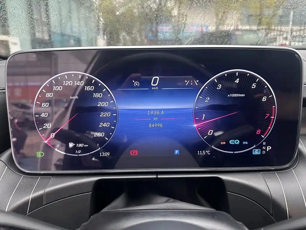 Mercedes-Benz C-Class — миниатюра 11