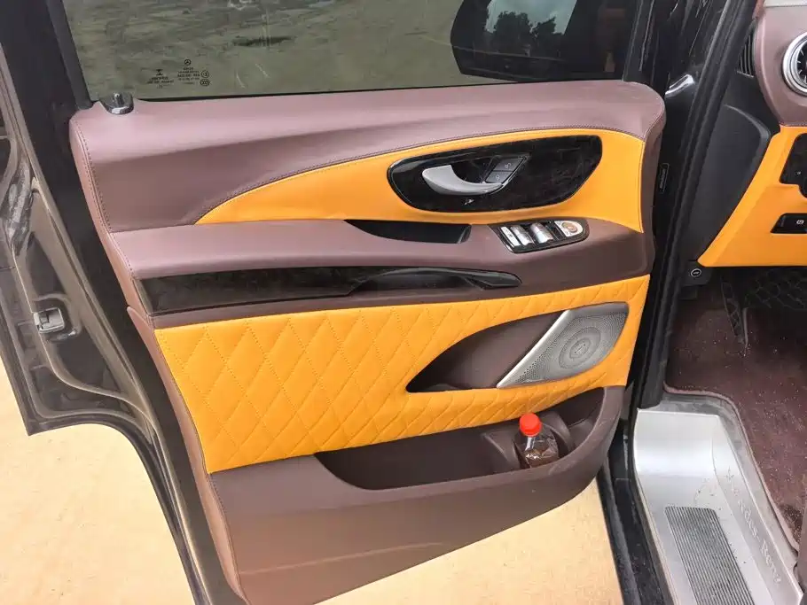 Mercedes-Benz Vito — миниатюра 7