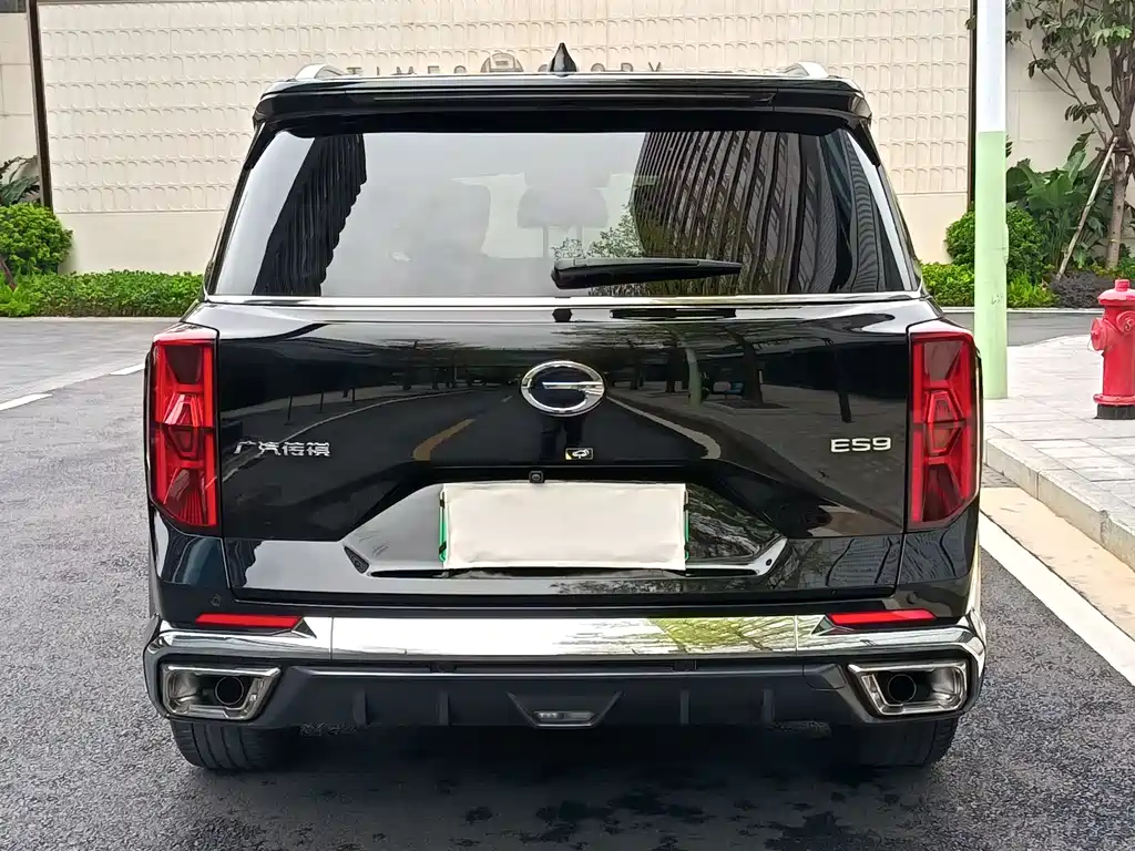 GAC TRUMPCHI ES9