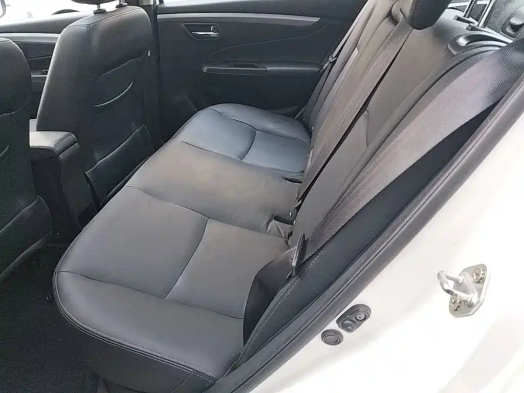 Suzuki Alivio — миниатюра 17
