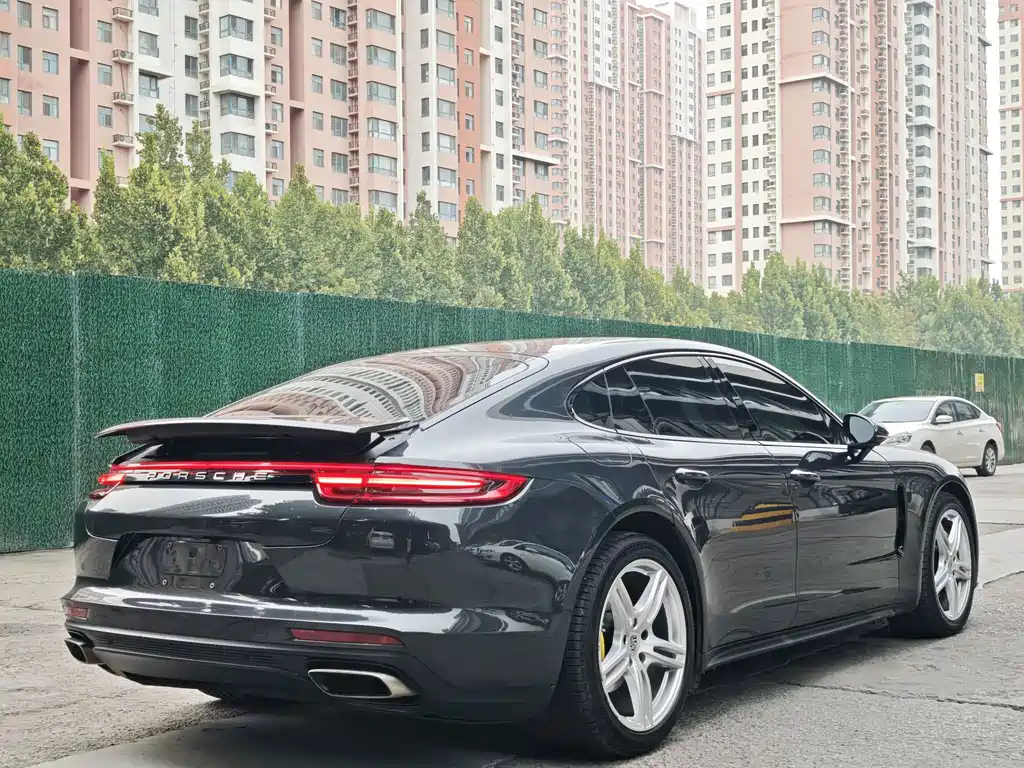Porsche Panamera — миниатюра 9