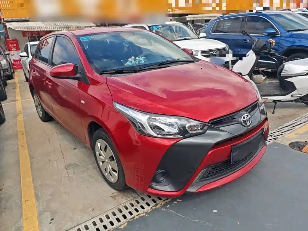 Toyota Yaris L — миниатюра 4