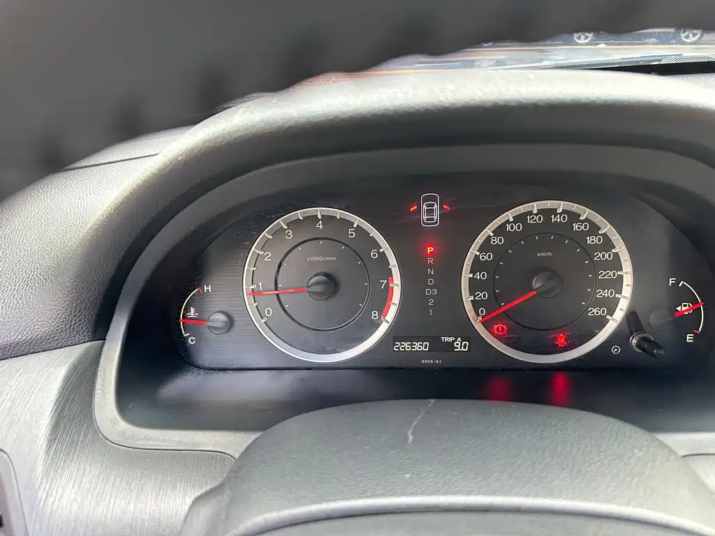 Honda Accord — миниатюра 14