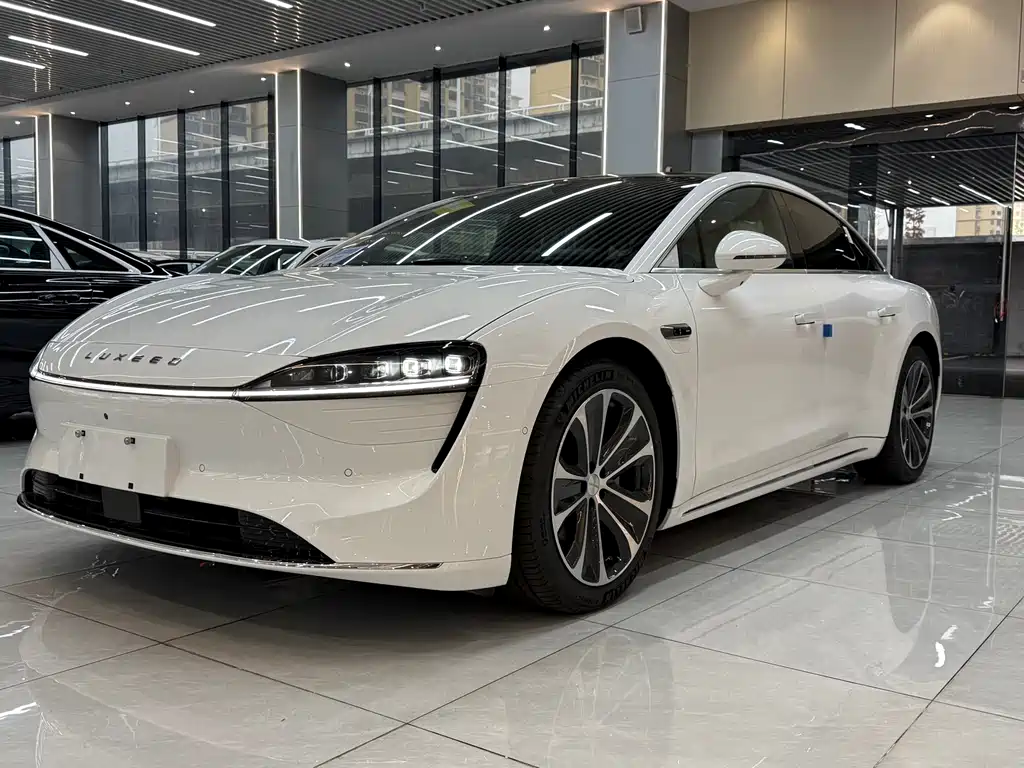 智界 Zhijie S7 2025