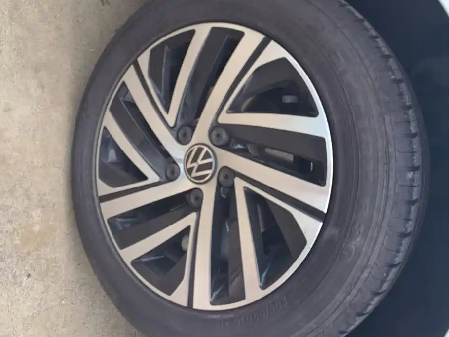 Volkswagen Lavida — миниатюра 6
