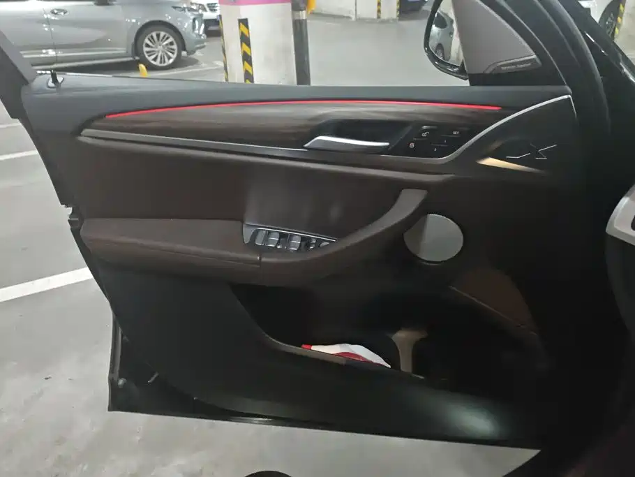 BMW X3 — миниатюра 7