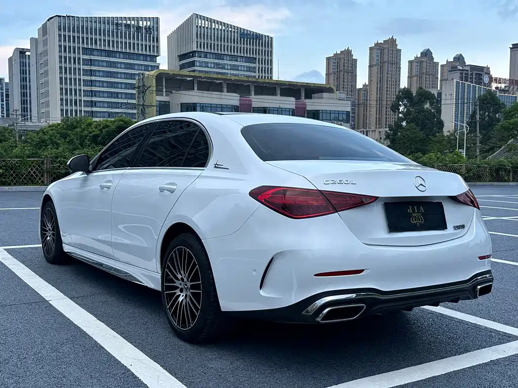 Mercedes-Benz C-Class — миниатюра 10
