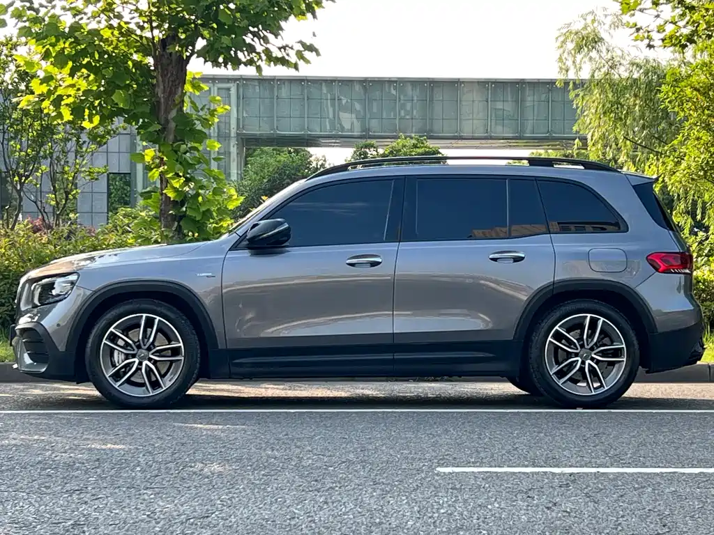 Mercedes-Benz GLB A MG 2023 AMG GLB 35 4MATIC