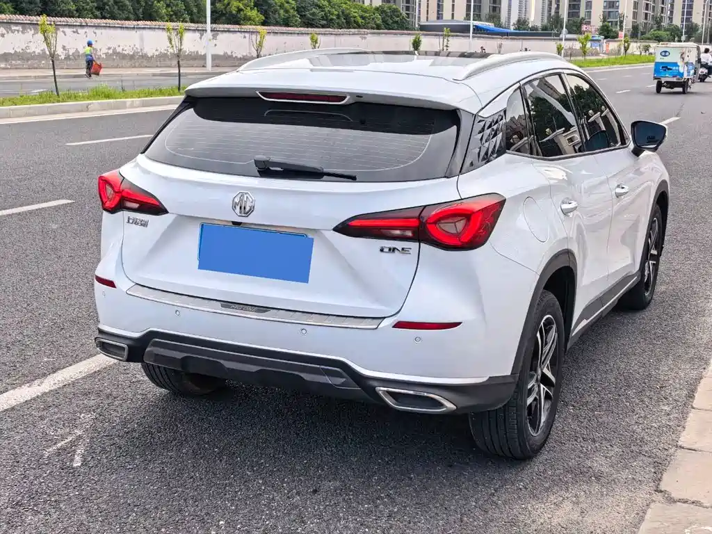 MG MG ONE — миниатюра 8