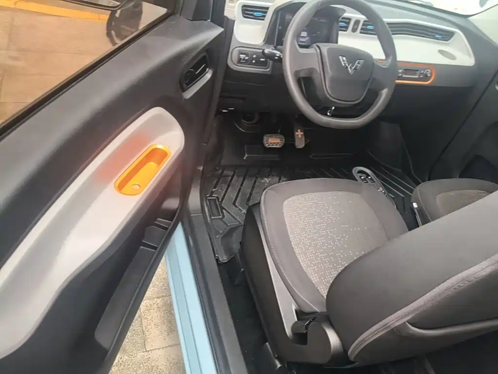 Wuling MINIEV — миниатюра 16
