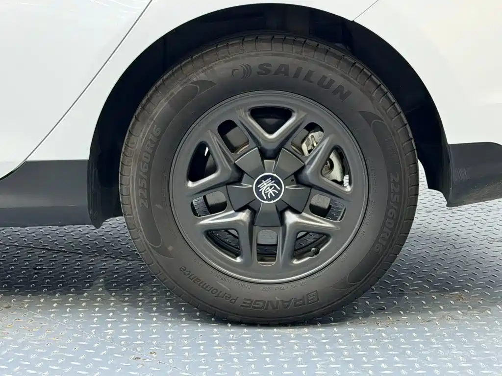 BYD Qin PLUS — миниатюра 8