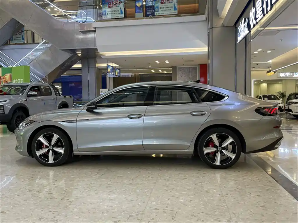 Volkswagen Lamando — миниатюра 4