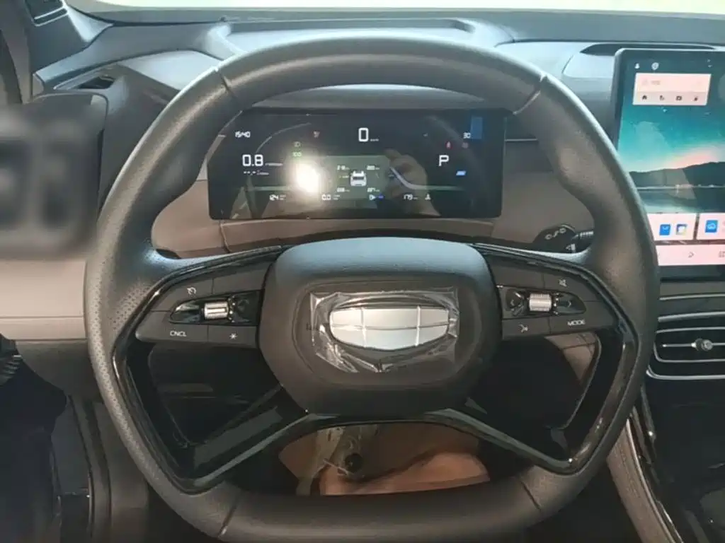 Geely Boyue L — миниатюра 11