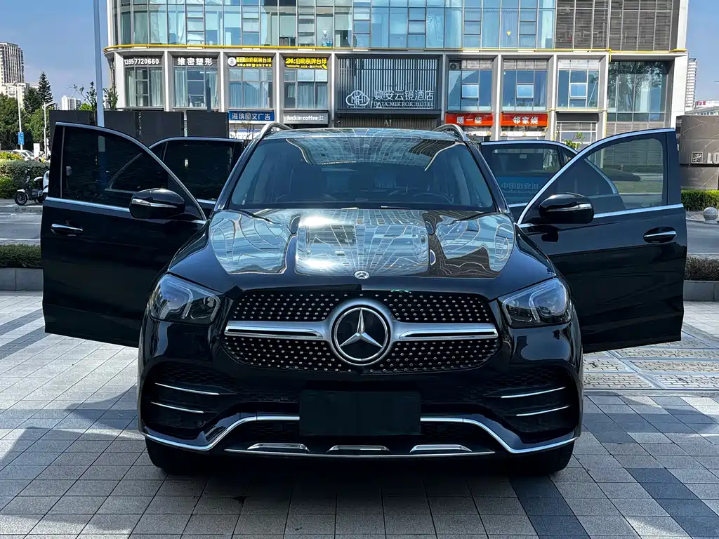 Mercedes-Benz GLE (Import) — миниатюра 13