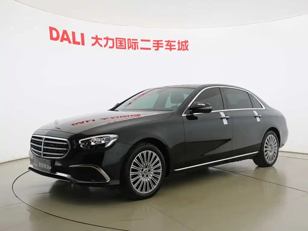 Mercedes-Benz E-Class 2023