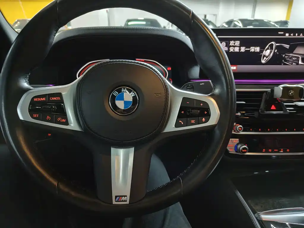 BMW 5 Series — миниатюра 5