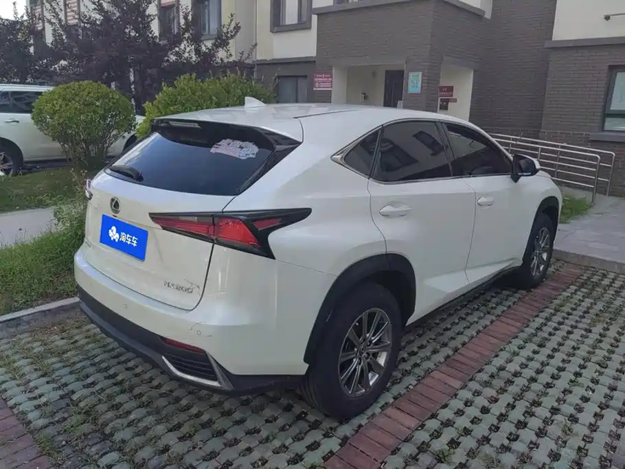 Lexus NX — миниатюра 3