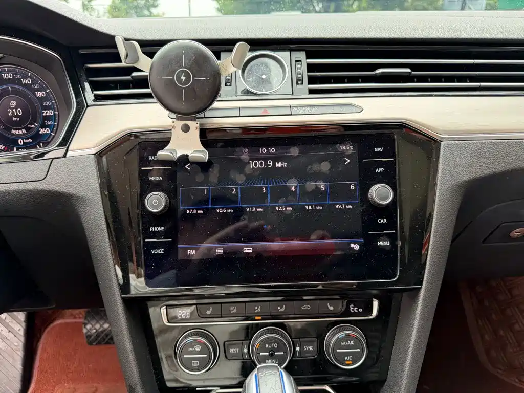 Volkswagen Viloran New Energy — миниатюра 10