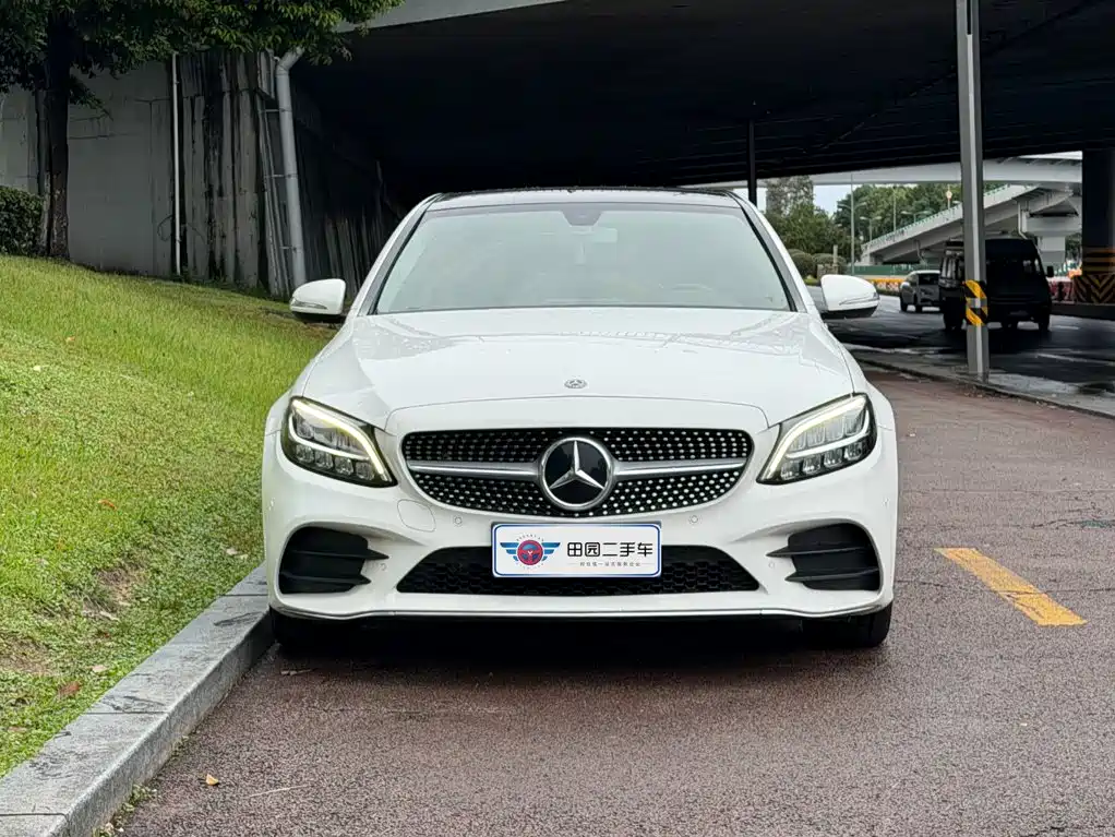 Mercedes-Benz C-Class — миниатюра 2