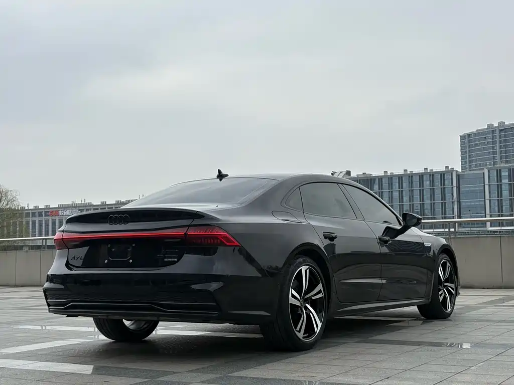 AUDI A7L
