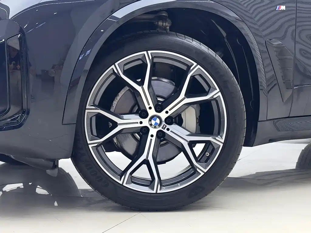 BMW X5 — миниатюра 14