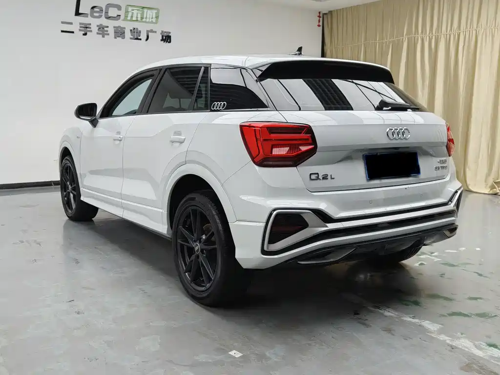 Audi Q2L — миниатюра 6