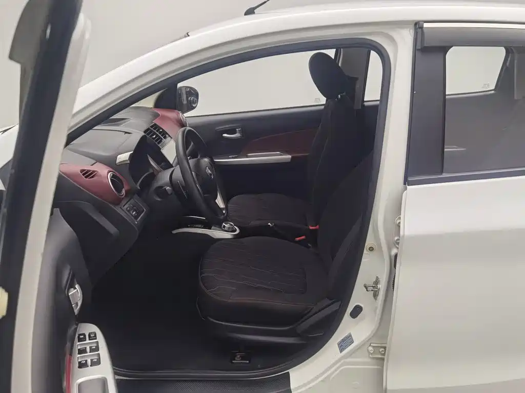 Changan BenBen — миниатюра 10