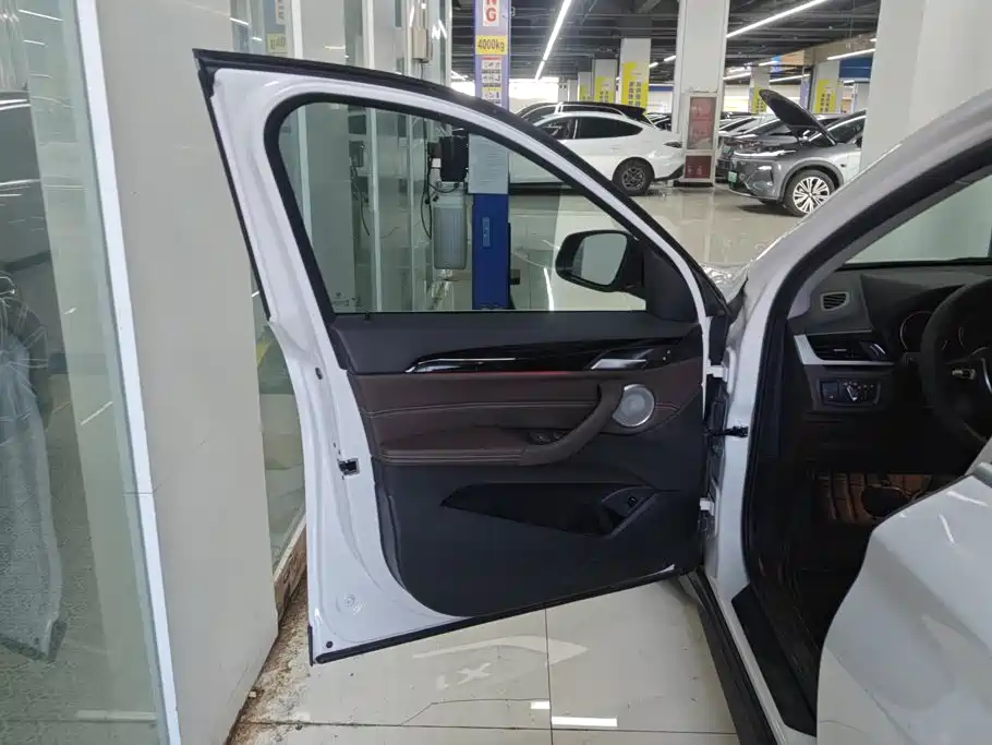 BMW X1 — миниатюра 7