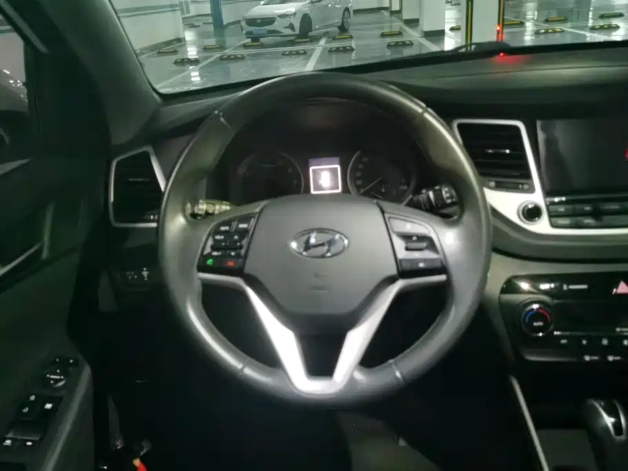 Hyundai Tucson — миниатюра 15