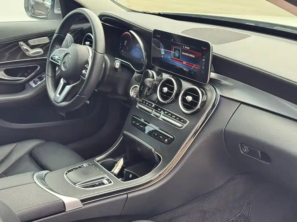 Mercedes-Benz C-Class — миниатюра 5