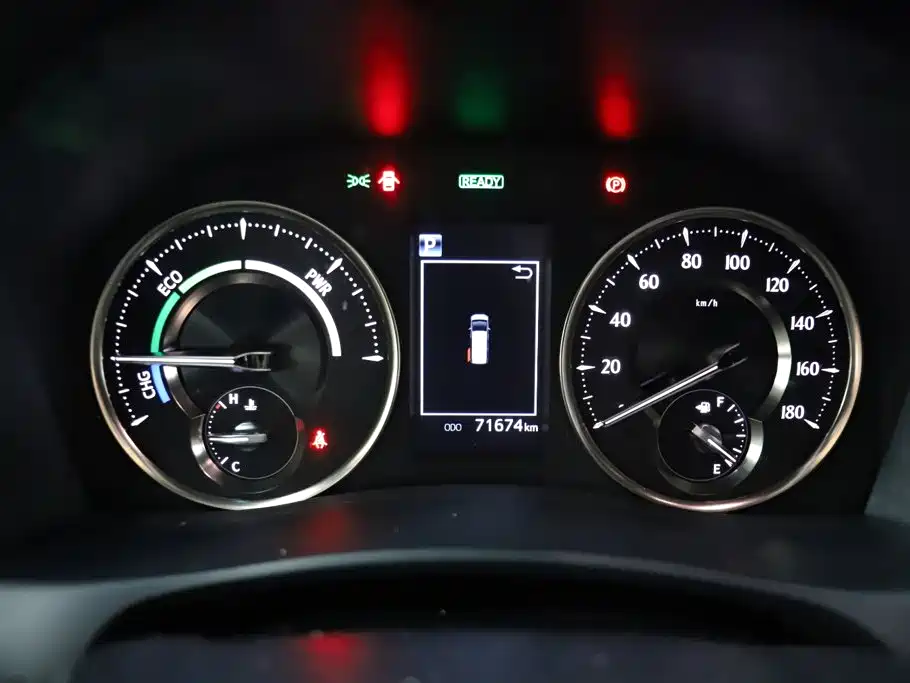 Toyota Vellfire — миниатюра 5