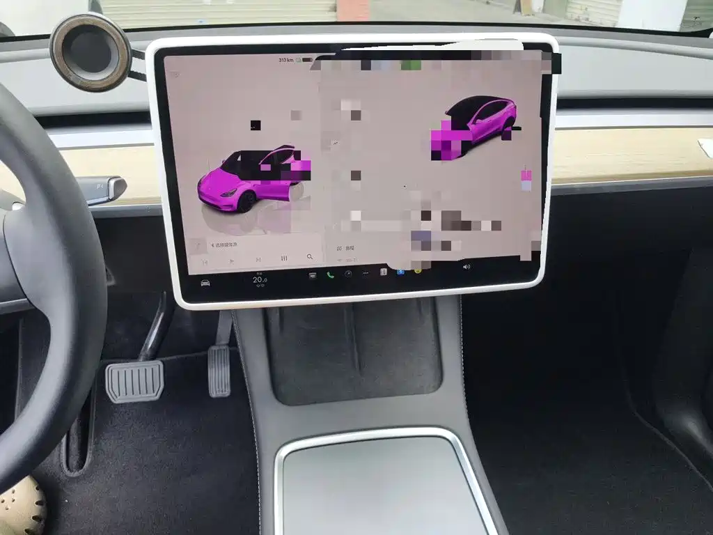 Tesla Model Y — миниатюра 14