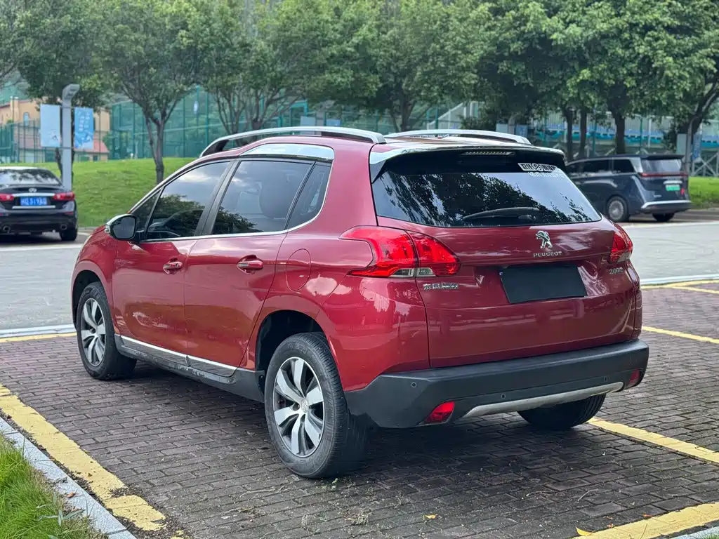 Peugeot 2008 — миниатюра 5