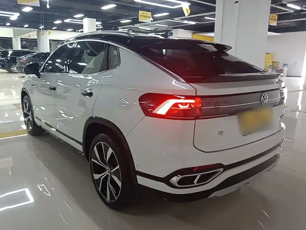 Volkswagen X — миниатюра 5