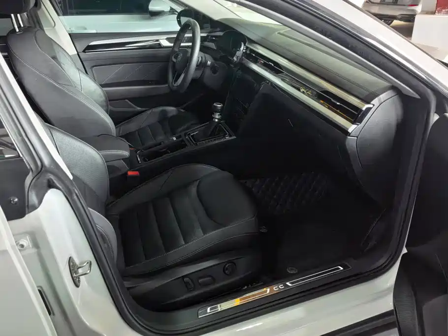 Volkswagen CC — миниатюра 8