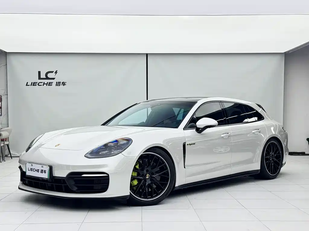 Porsche Panamera Hybrid 2022
