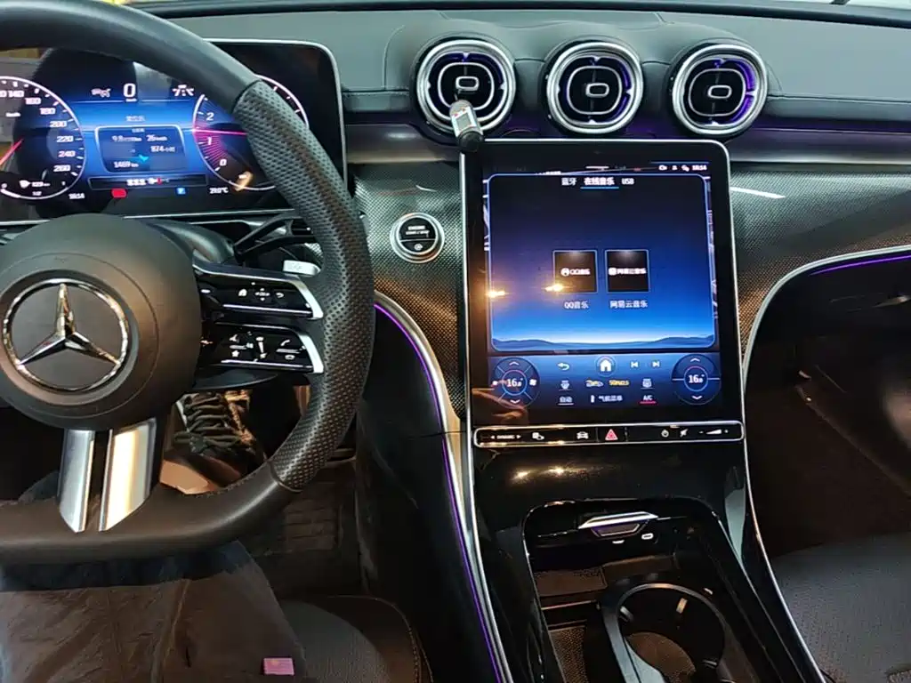 Mercedes-Benz C-Class — миниатюра 10