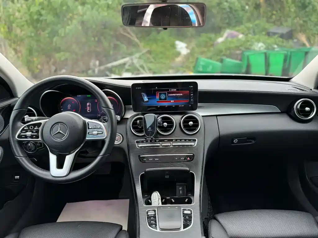 Mercedes-Benz C-Class — миниатюра 6