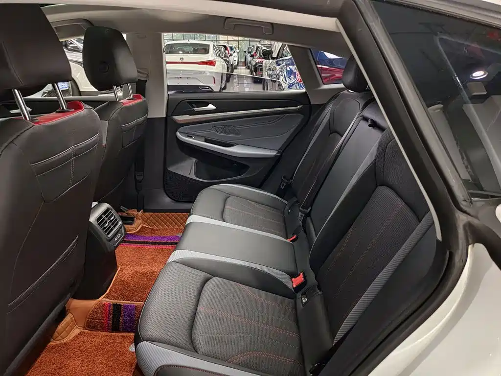 Volkswagen Lamando — миниатюра 8
